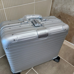 리모와 컴팩트 캐리어