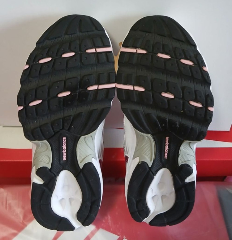 뉴발란스키즈 530 실버핑크190운동화 거의새거24년 이미지