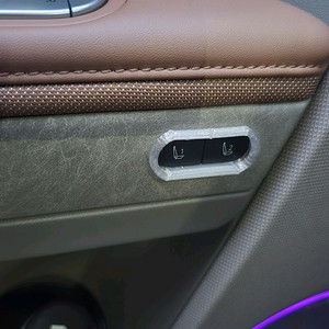 아이오닉5 시트 메모리 버튼 눌림 방지 커버 팝니다. 이미지