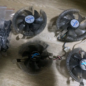 인텔 115x 소켓 4핀 쿨러