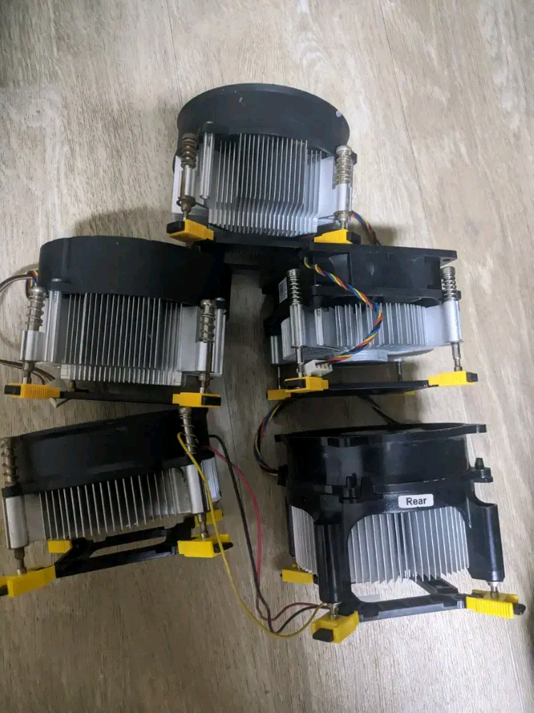 인텔 115x 소켓 4핀 쿨러--1