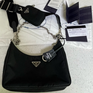 프라다 테수토 리에디션 2005 리나일론 1BH204