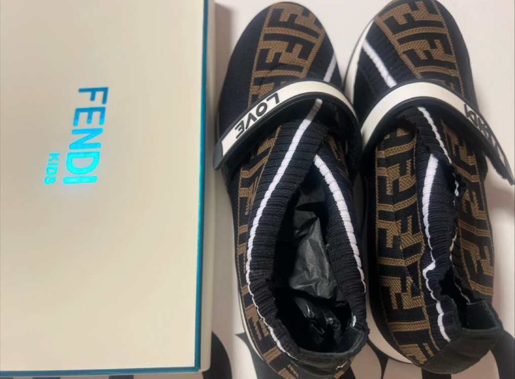 펜디 키즈 스니커즈 38사이즈--1