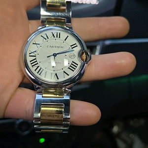 까르띠에 발롱블루 42mm 콤비 판매합니다.교환가능
