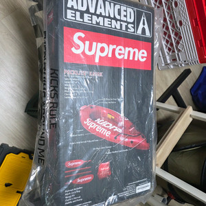 루이스폴센 PH 2/1 및 슈프림 한정판 굿즈(카약/튜브/펌프) 판매합니다