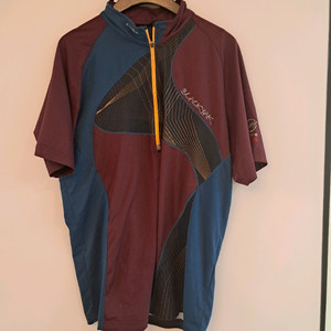 블랙야크 반팔 티셔츠 105