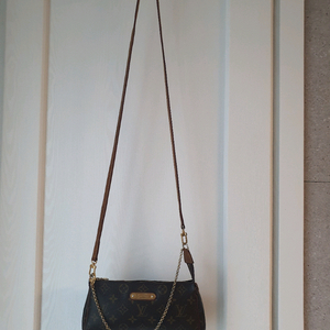 루이비통 에바클러치