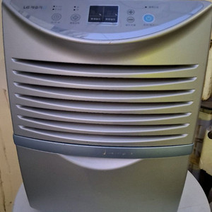 LG 제습기 24리터 결로방지예방 물잘빨립니다 빨래잘말립니다 1등급재품