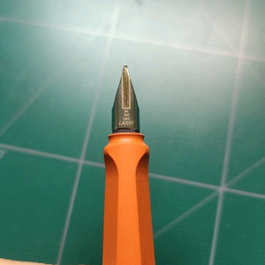 라미 사파리 테라레드 14k m닙 만년필