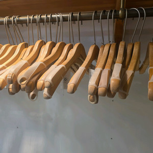 옷걸이 바지걸이 옷가게 의류매장 나무 옷걸이