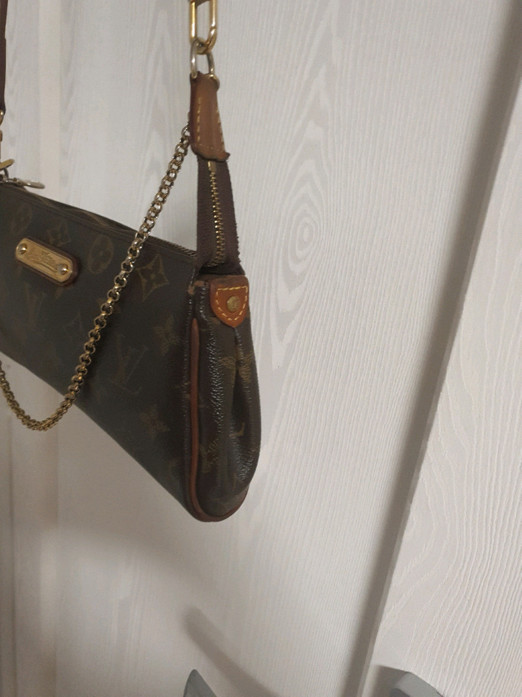 루이비통 에바클러치--2