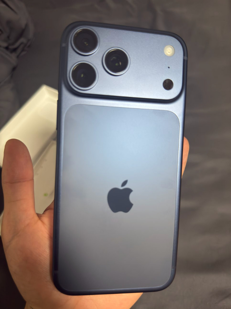 아이폰17프로맥스 256 블루--1