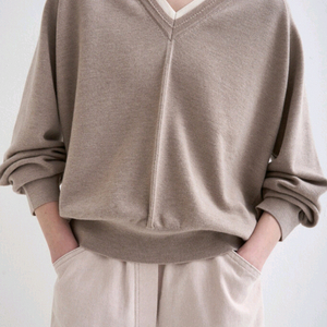 한섬 26ss신상 시스템 울 아플리케 배색 니트 탑 프리