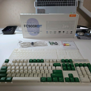 레오폴드 FC900RBT 저소음적축 간이윤활 기계식 키보드 처분해요