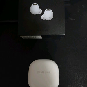 삼성 갤럭시 버즈2 프로 화이트. 박스 드려요 (급처)