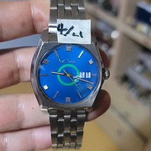 (희귀/신품급) 폴스미스 스위스메이드 시계 (청판과 비교안되는 컬러)유일한 취미로 집착하여 시계를 진열만할뿐 전문 이미지