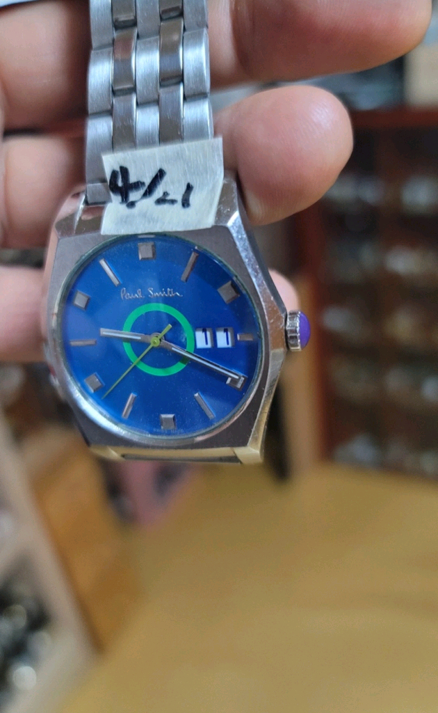 (희귀/신품급) 폴스미스 스위스메이드 시계 (청판과 비교안되는 컬러)유일한 취미로 집착하여 시계를 진열만할뿐 전문 이미지