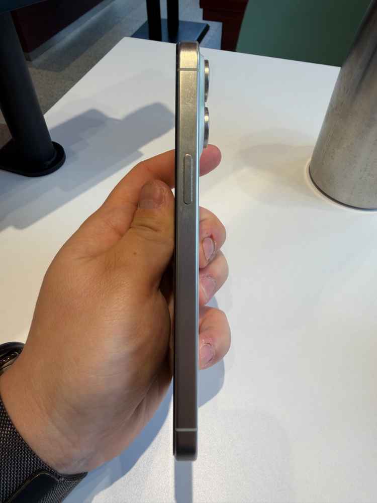 아이폰 15프로맥스 256GB 실버--3