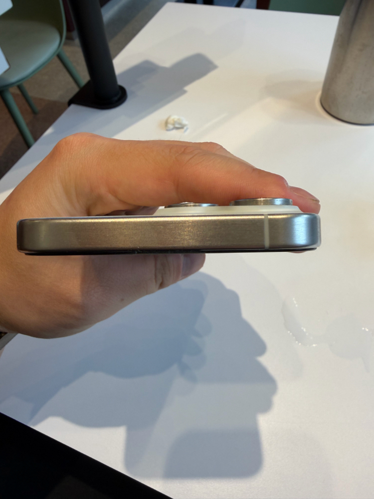 아이폰 15프로맥스 256GB 실버--4