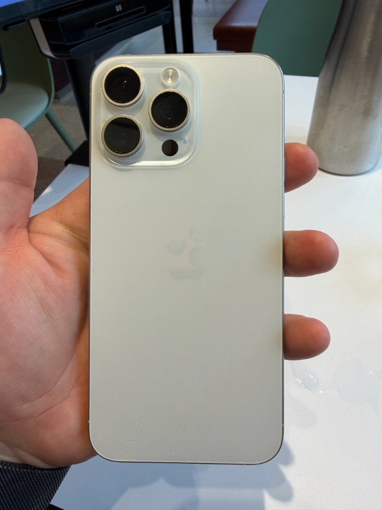 아이폰 15프로맥스 256GB 실버--6