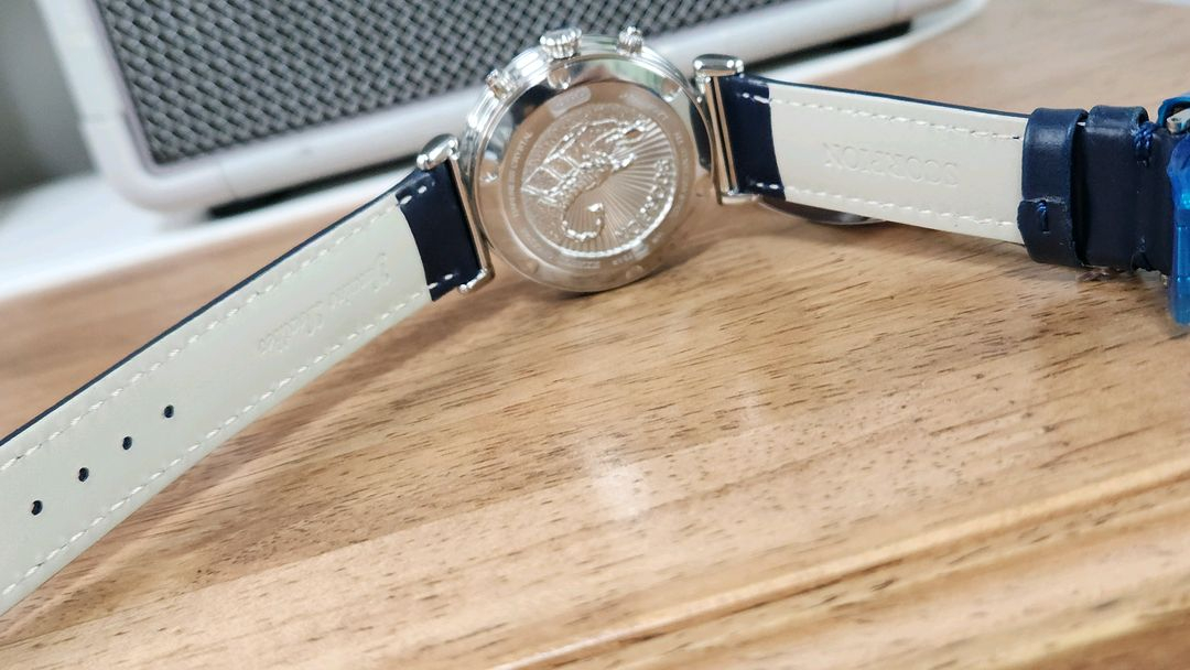 # 스콜피온 크로노그래프 남성명품시계 D버클 가죽시계 급처 이미지