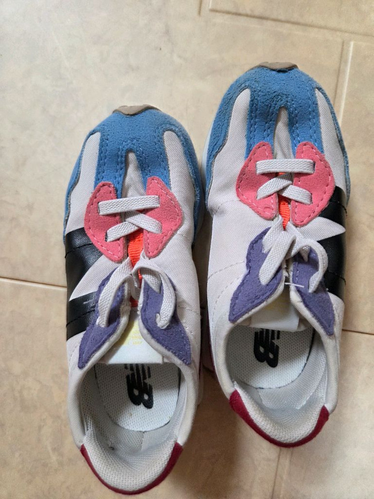 뉴발란스 키즈 운동화 145사이즈--7