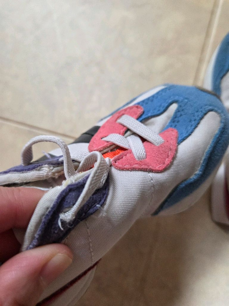 뉴발란스 키즈 운동화 145사이즈--9