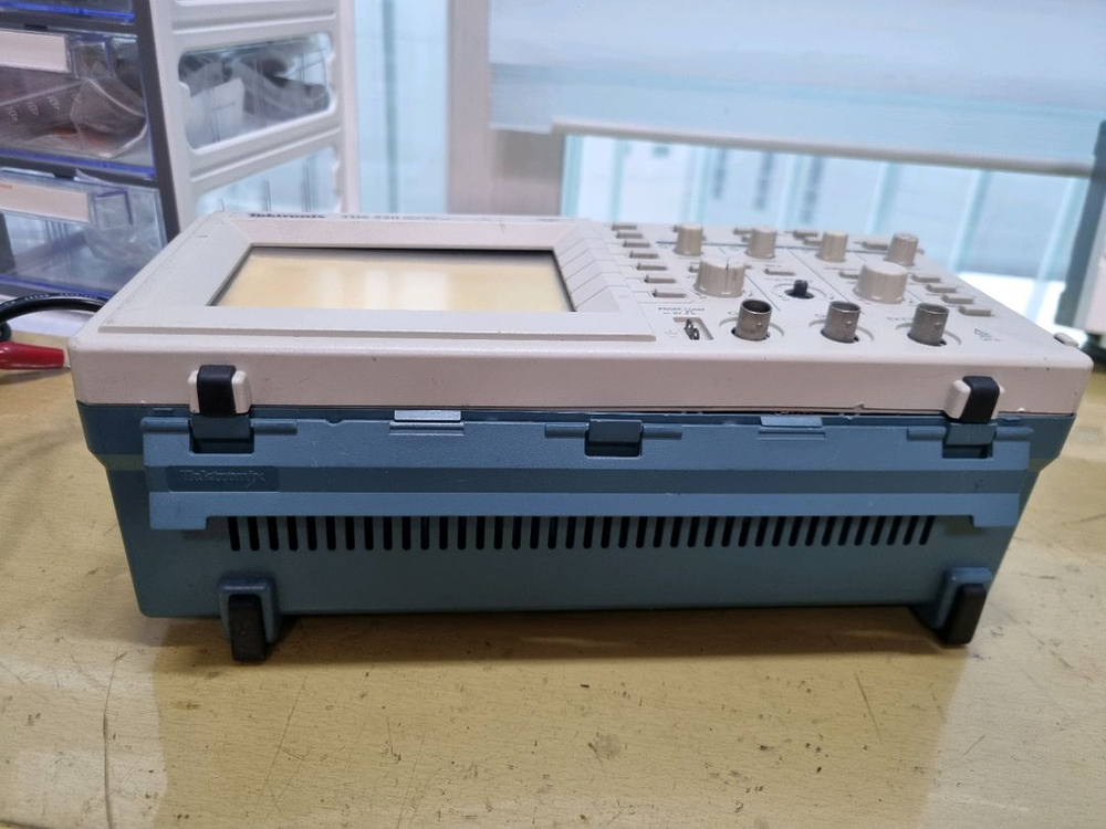 오실로스코프 텍트로닉스TDS220--2