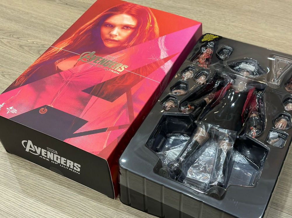 핫토이 에이지오브울트론 스칼렛위치 / 핫토이 aou 스칼렛위치--4