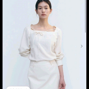 시에(SIE) 아델린 투웨이 블라우스 새상품 텍있음