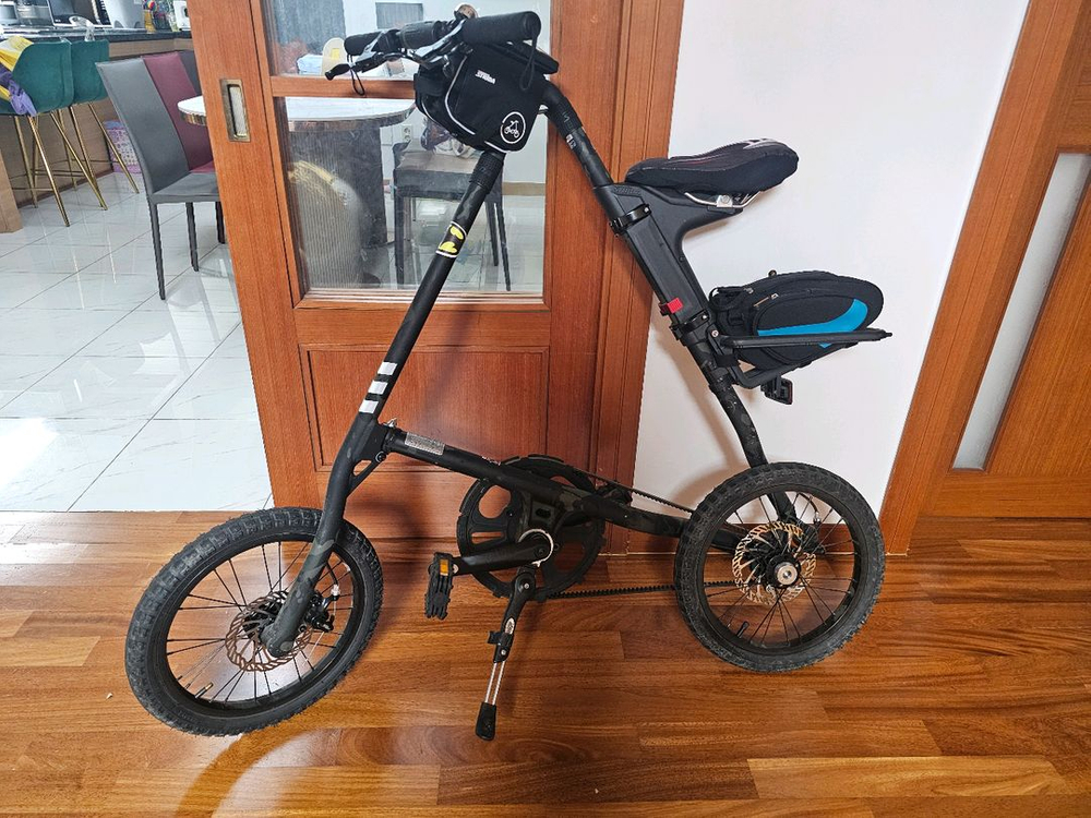 스트라이다 카모 블랙 미니벨로 이미지