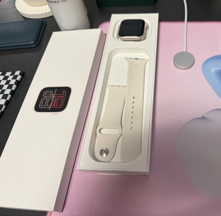 애플워치 SE3 44mm 스타라이트팝니다--1