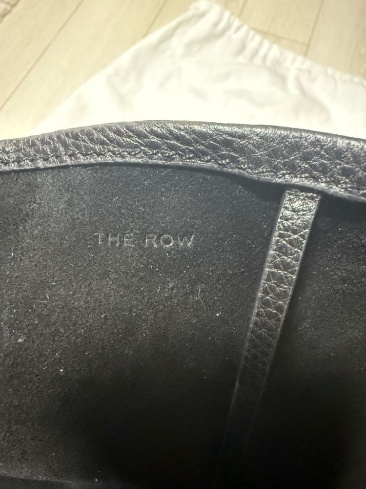 (새상품)더로우 파크백 미듐 블랙 이미지