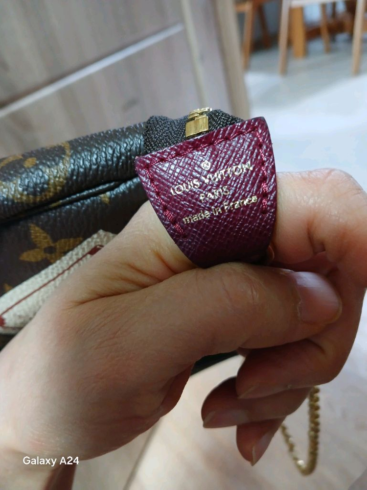 정품 루이비통 미니 파우치--2