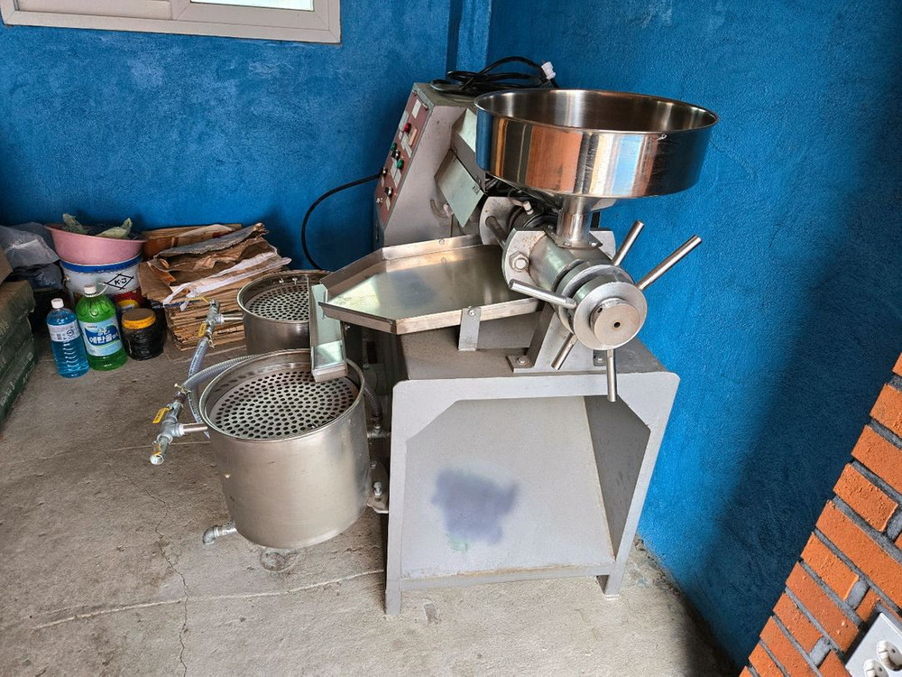 들기름.참기름 각종기름 짜는기계 이미지