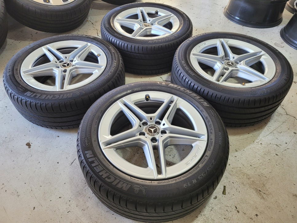 벤츠GLC AMG 별휠 19인치 순정휠타이어 한대분 판매 이미지