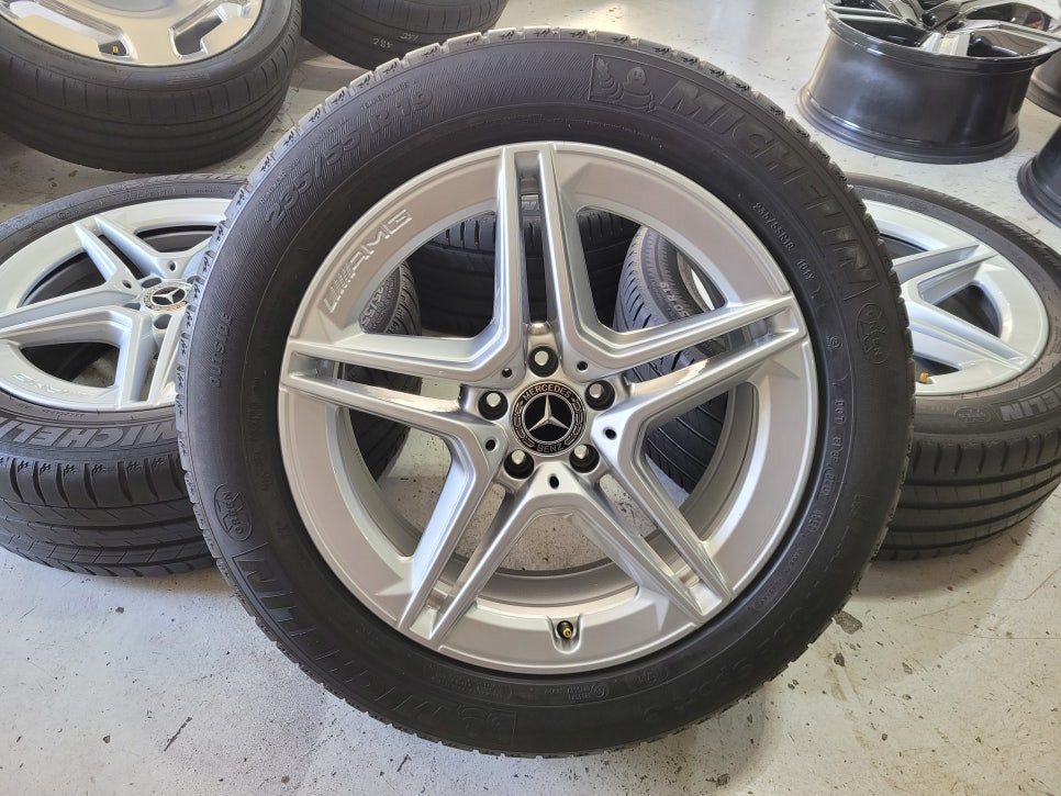 벤츠GLC AMG 별휠 19인치 순정휠타이어 한대분 판매 이미지
