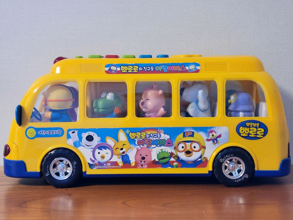 무료배송) 뽀로로와 친구들 어린이버스 장난감--1
