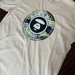 Aape 베이핑에이프 반팔 티셔츠 아이보리
