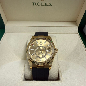 [국내최저가] 롤렉스 스카이드웰러 옐로우골드 러버밴드 21년 9월 급매 및 교환 판매합니다. 이미지