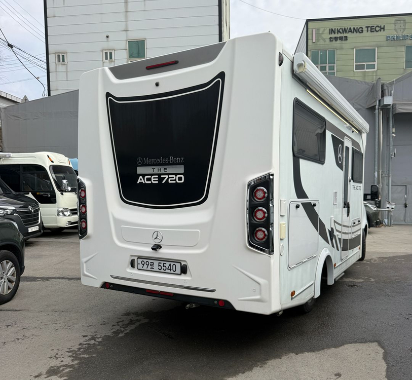 벤츠 스프린트 캠핑카 더에이스720--1