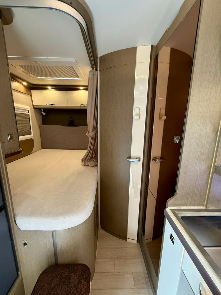 벤츠 스프린트 캠핑카 더에이스720--8