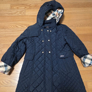 여자아이닥스자켓 닥스패딩 간절기패딩다가져가세요 입학준비끝 닥스140