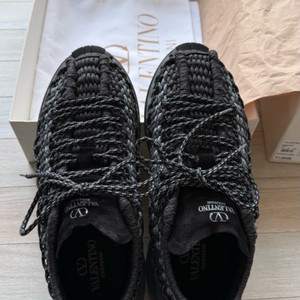 발렌티노운동화, 발렌티노 가라바니 크로셰 스니커즈(정품,39사이즈,240cm)