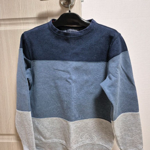 타미힐피거 블록배색 맨투맨 스웨트 셔츠