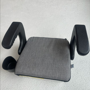 Clek 클렉 부스터 + 자동차보호시트 이미지