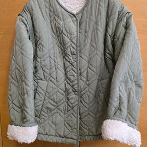 자라 키즈 리버시블 점퍼 140. 자라 키즈 140. 아동 140 점퍼. 이미지