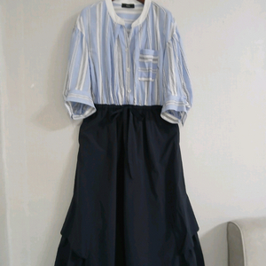 오즈세컨 스트라이프 셔츠 플레어 원피스