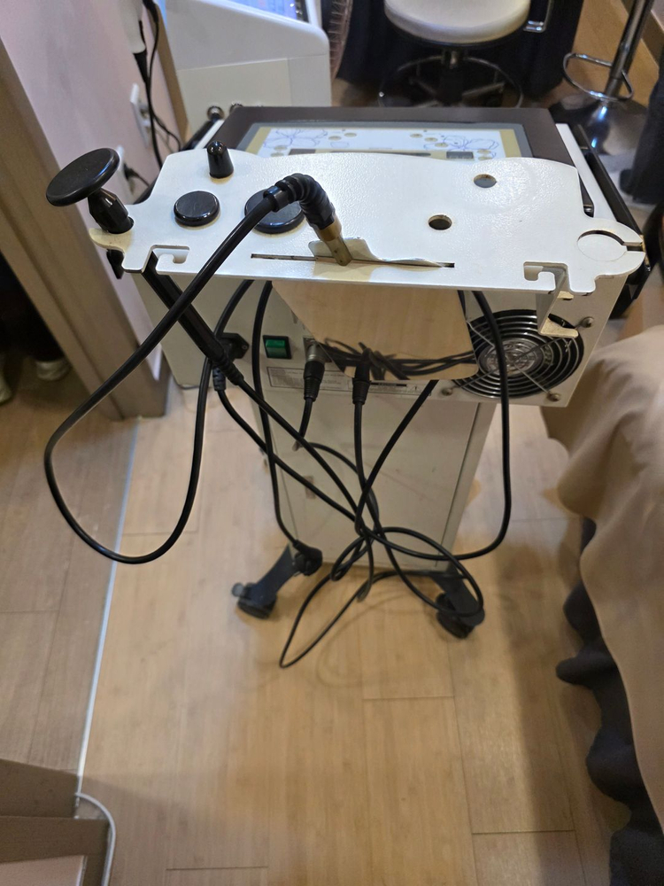 고주파기 네오럭스 고주파 중고 미용기기 판매합니다 이미지