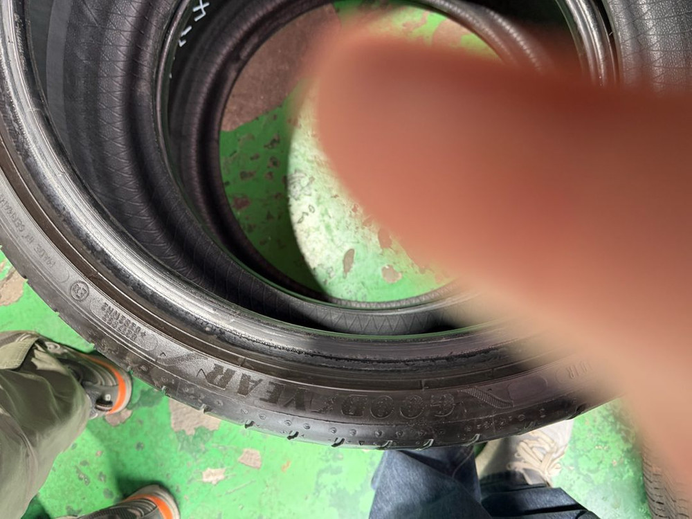 굳이어 이글 f1타이어. 이미지